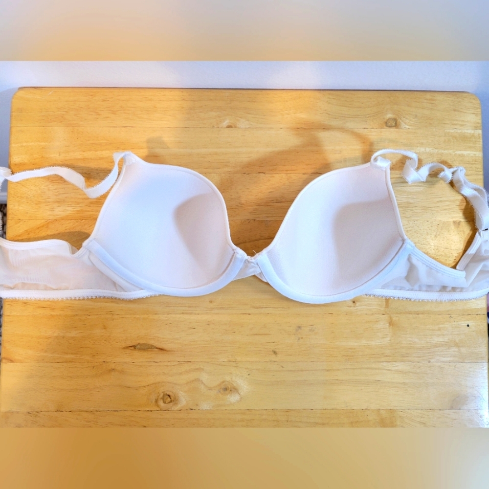 Calvin Klein White Women's Bra - Picture 7 of 10